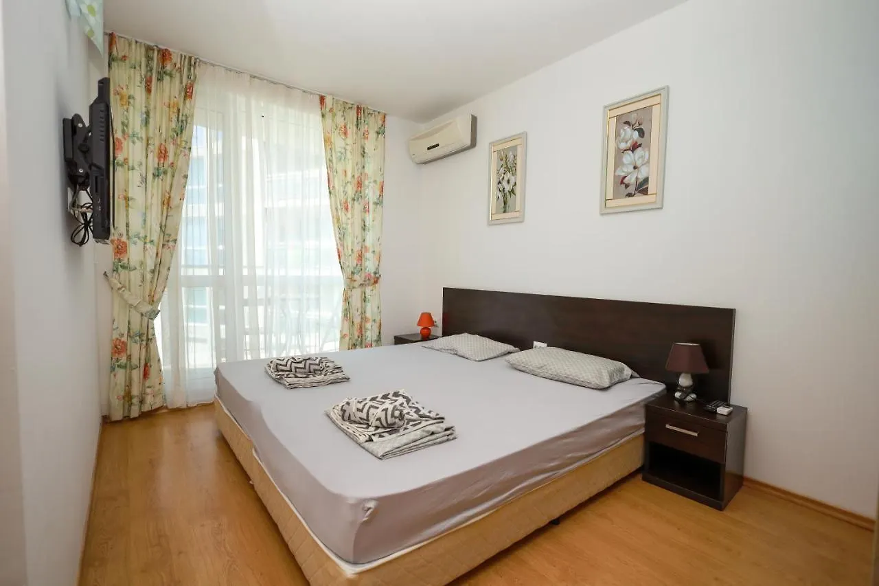 Santa Cruz Apartment Burgas City