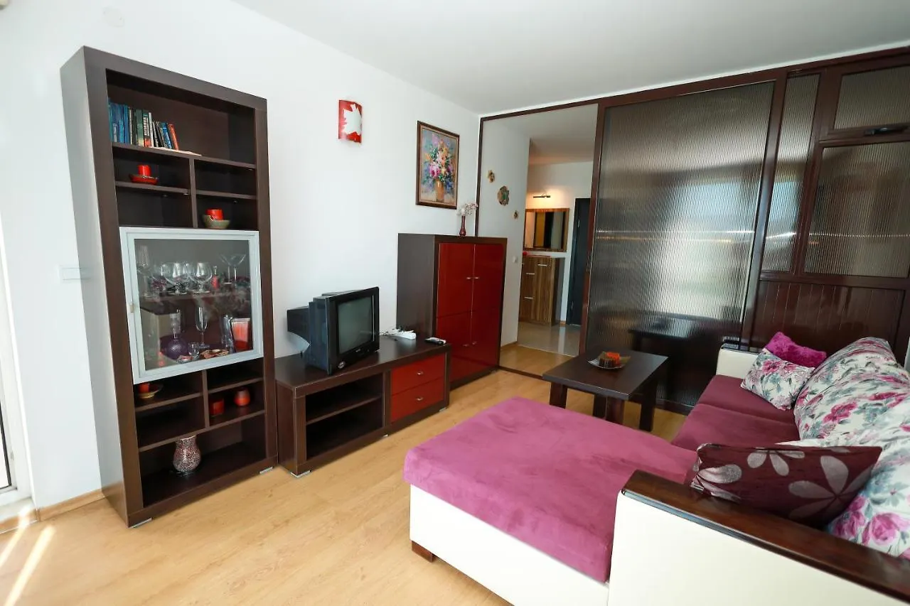 Santa Cruz Apartment Burgaz